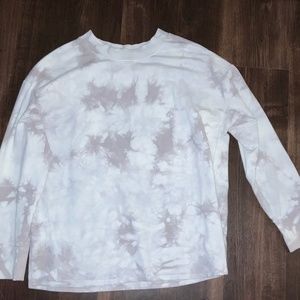 Crewneck sweatshirt that is pink, purple and white